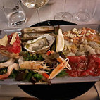 L'Officina Del Pesce food