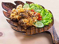 Ayam Gepuk Nusantara inside