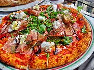 La Chandelle Pizza food