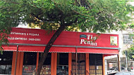 E Pizzaria Tia Penha outside