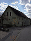 Landgasthof Zum Grünen Baum outside