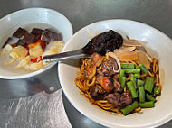 Ban Heng Beach Street White Curry Mee food