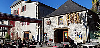 La Taverne De Saint Jacques inside