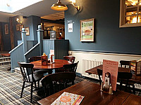 Bradgate Arms inside