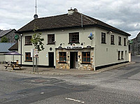 The Crossbar outside