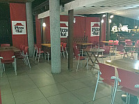 Pizza Hut Alcudia inside