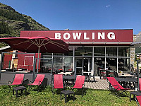 Le 1480 Bowling inside