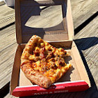 Hunt Brothers Pizza food