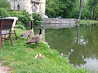 L’etang D'art outside