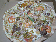 Pizzoria food