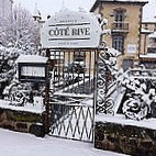 Cote Rive outside