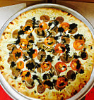 Niki's Pizza food