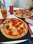 La Pizza è Bella Gourmet food