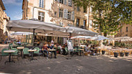 Cafe du Palais inside