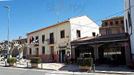 La Taberna De Tulebras outside