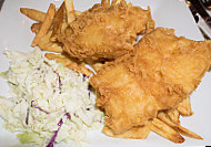 Salty's Fish & Chips food