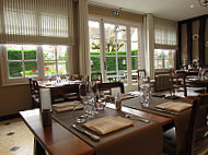 Auberge du Grand Dauphin food