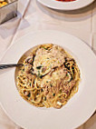 Viona’s Italian Bistro food