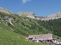 Fluonalp Alpkaeserei Und Beizli outside