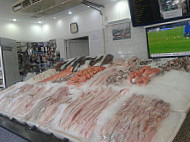 Pescaderia Di Costanzo inside