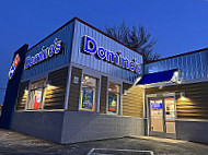 Domino's Pizza outside