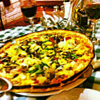 La Pizza Nostra food