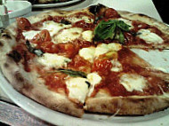 Pizzeria Milu food