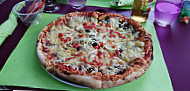 Pizza Pierrot food