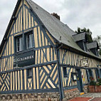 Le Colombier outside