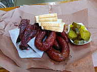 Luling B Q inside