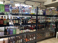 Gulfport Liquors food