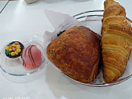 Minuscoli Modern Bakery food