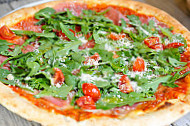 Prima Pizza food