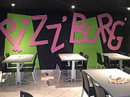 Le Pizz'burg inside