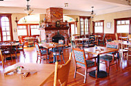 Glenrosa Farm Restaurant inside