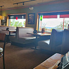 Applebee's inside