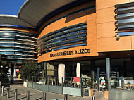 Les Alises outside