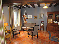 Auberge du Grand Dauphin inside