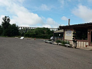 L Auberge Du Viaduc outside