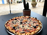 La Pizza Des Cocotiers food