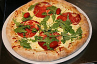 Pizzeria La Mamma food