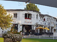 Flavio le Club de la Foret inside