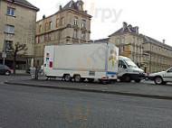 Friterie Jacqueline outside