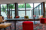 De L'hôtel Oceania Nantes inside