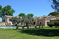 La Bégude Saint-Pierre outside