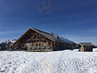 Auberge De Notre Dame Des Neiges inside