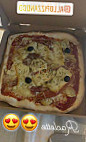 Allo Pizz' Co food