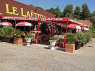 Le Laetitia Les Cluses France outside