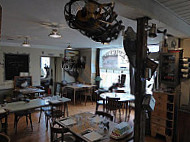 Restaurant l'Epicerie inside