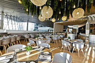 Bavarie. Brasserie in der BMW Welt food